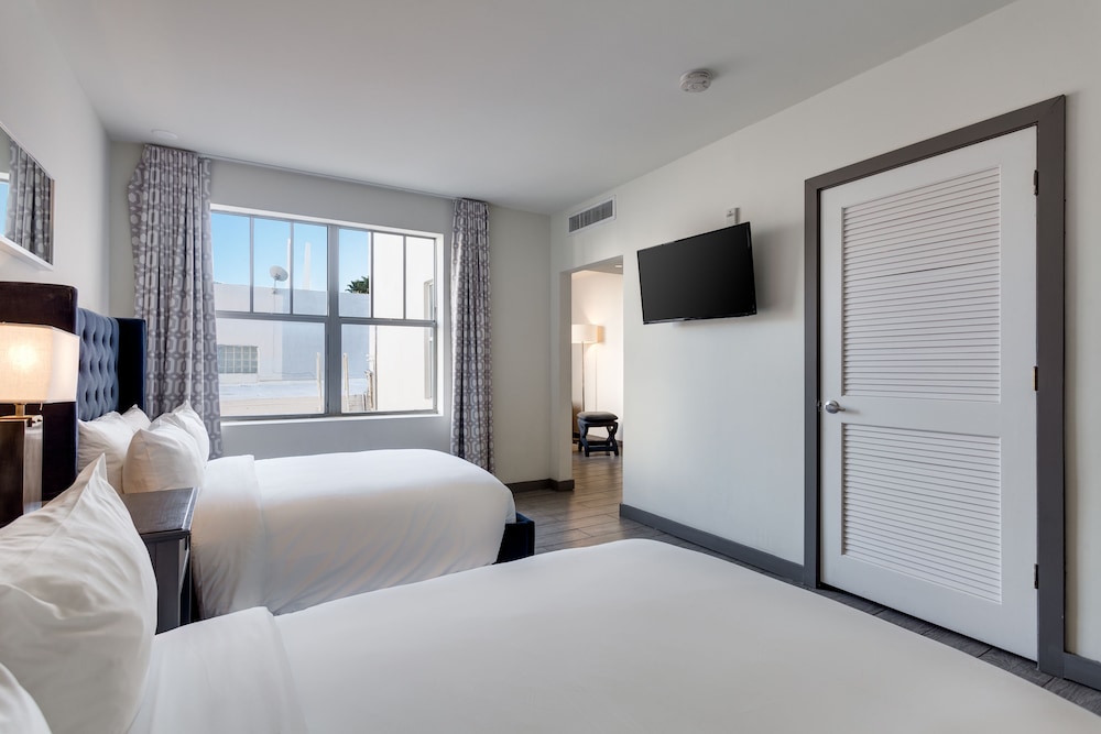 

Milano - Miami, Florida - Clinton Hotel South Beach