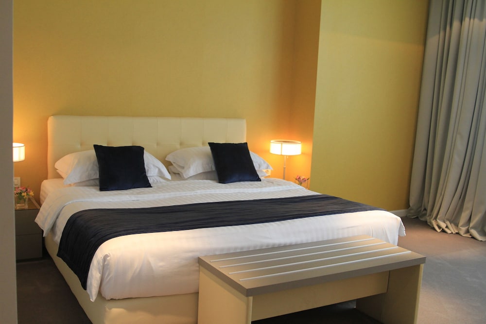 

Bologna - Rinas - Best Western Premier Ark Hotel