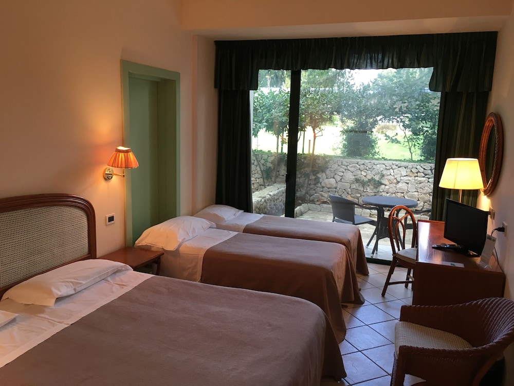

Milano - Fasano - Hotel Sierra Silvana