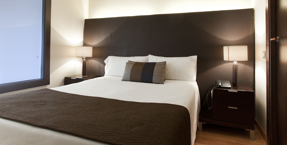 

Brindisi - Sant Joan Despi - Senator Barcelona Apartments