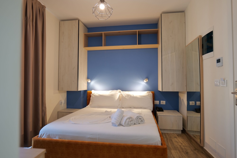 

Milano - Lezhë - Hotel Triumf