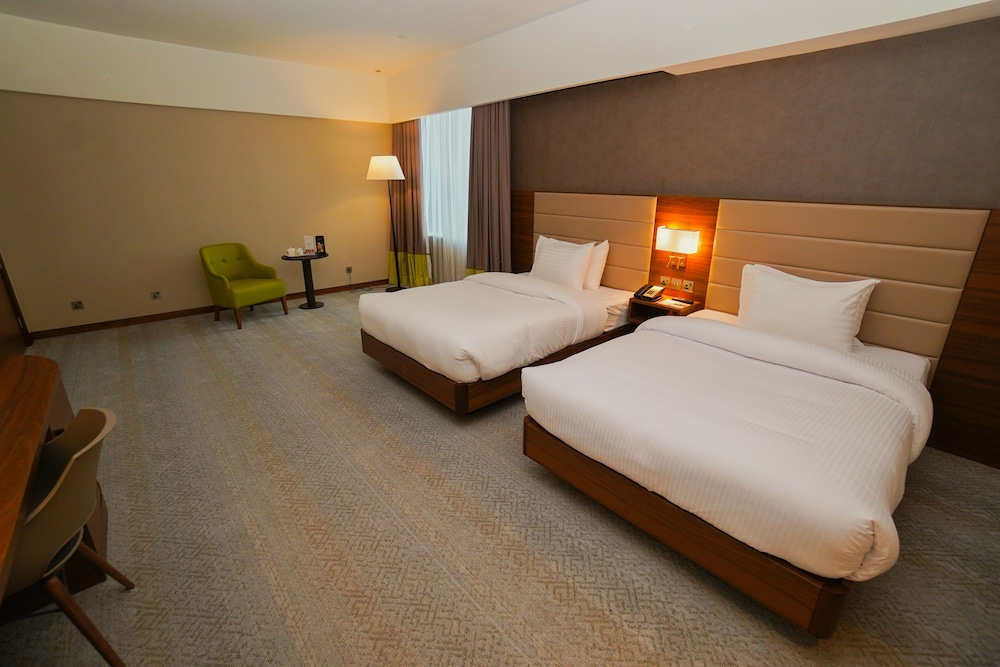 

Roma - Katar - The Grand Lux Hotel