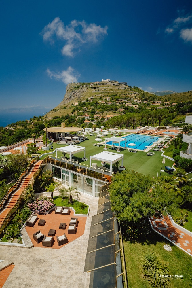 

Milano - Maratea - Grand Hotel Pianeta Maratea Resort