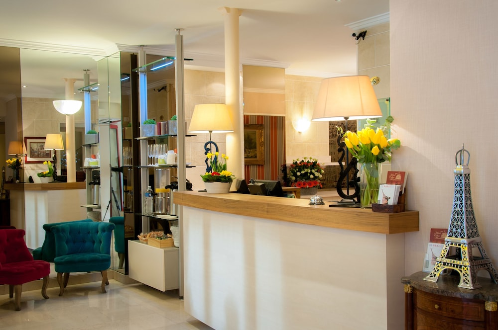 

Bari - Épinay-sur-Seine - Hotel Eden Montmartre