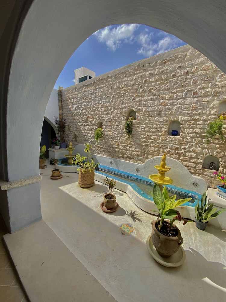 

Firenze - Mezraia - Djerba Authentique