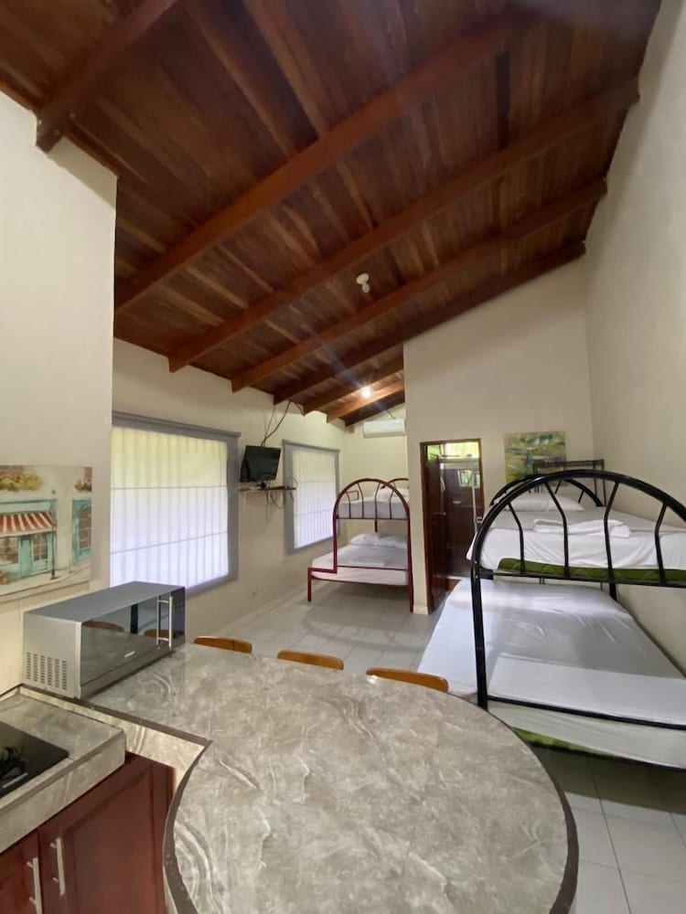 

Roma - Sámara - Villas Rio Ora