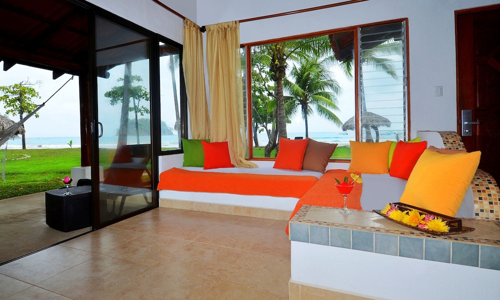 

Bologna - Sámara - Villas Playa Samara Beach Front Resort