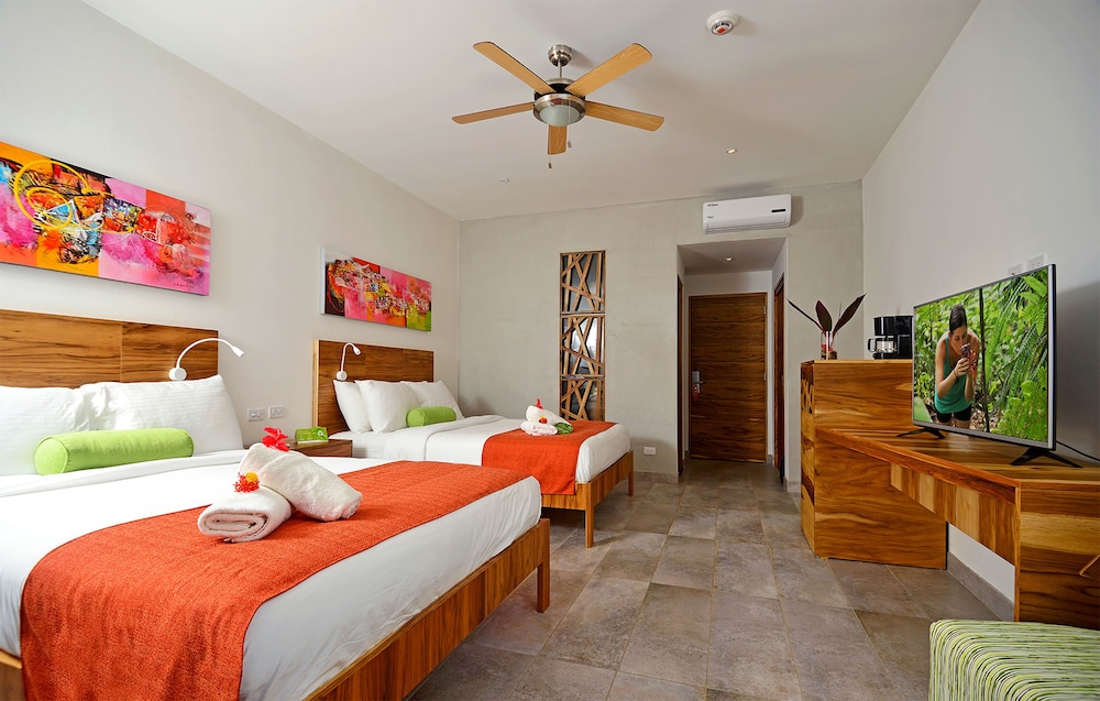 

Bologna - Sámara - Villas Playa Samara Beach Front Resort - All Inclusive