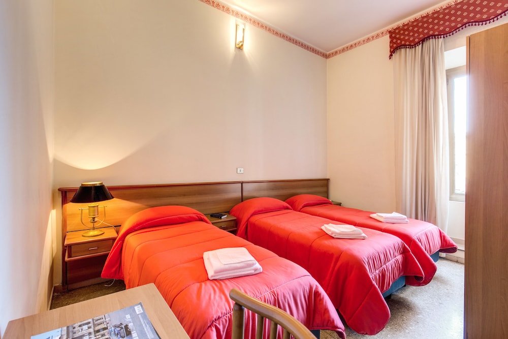 

Napoli - Roma - Hotel Cambridge