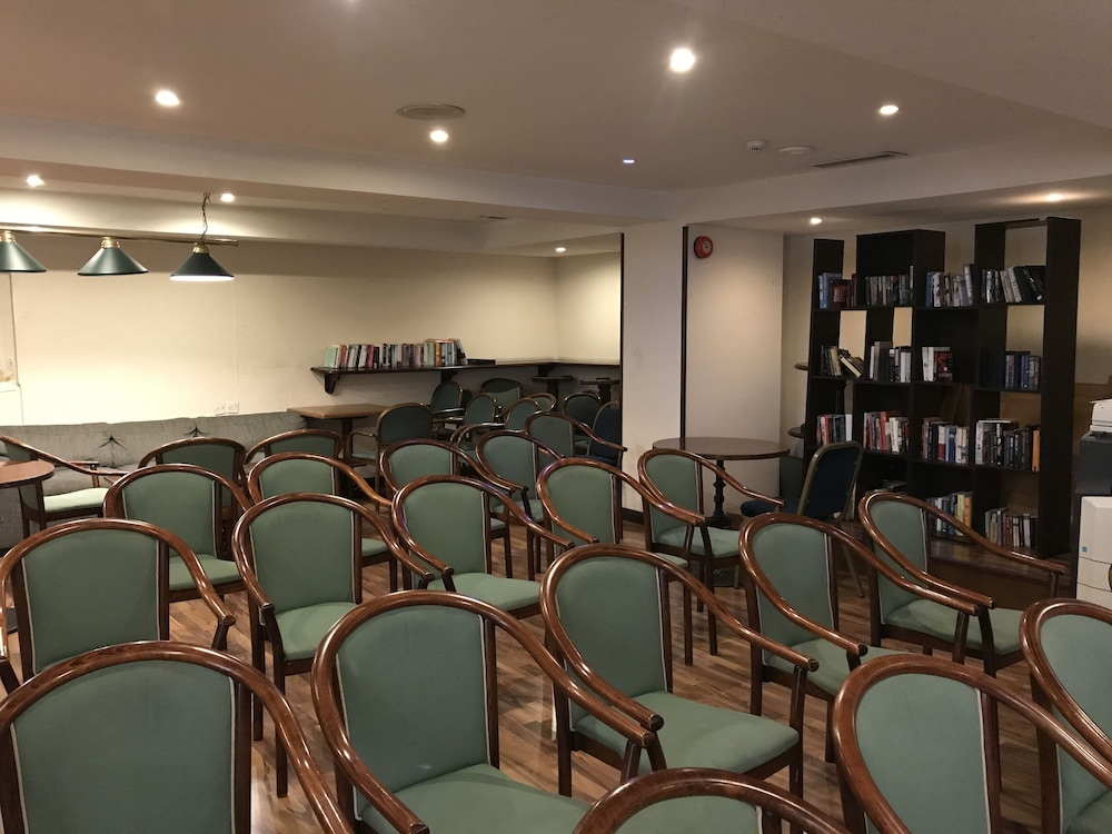 

Trapani - La Valletta - The Windsor Hotel