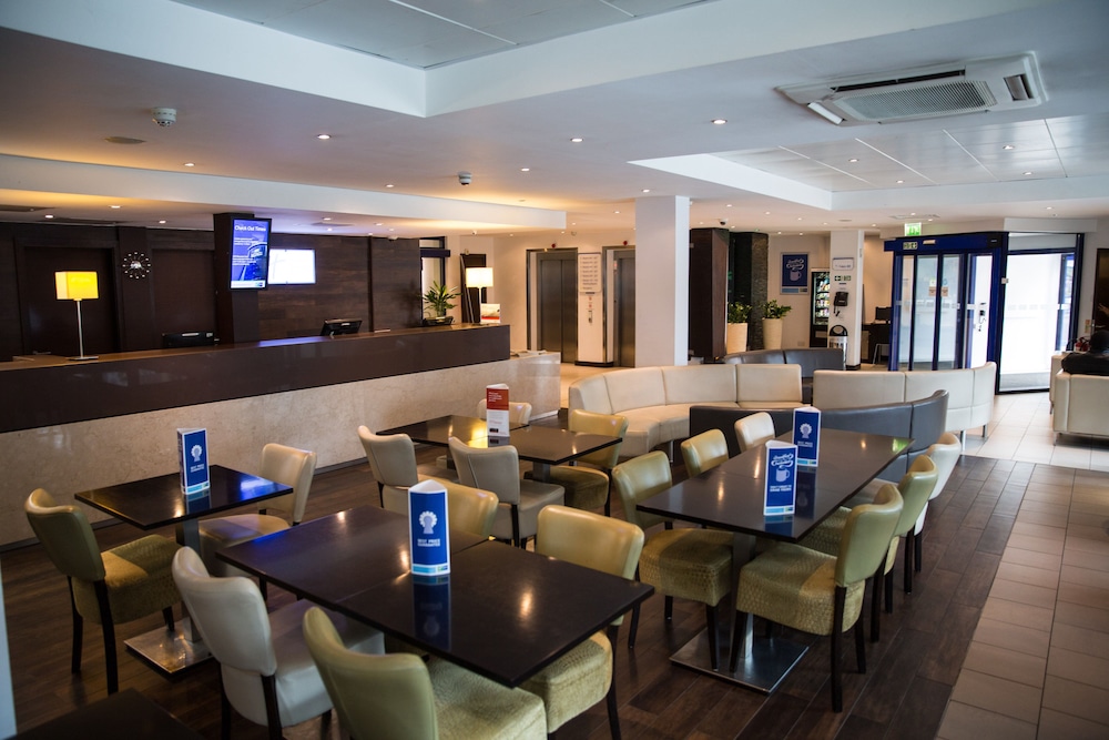 

Roma - Ilford - Holiday Inn Express LONDON - STRATFORD