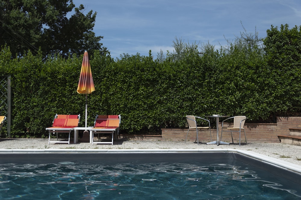 

Catania - Gambassi Terme - Hotel Le Renaie