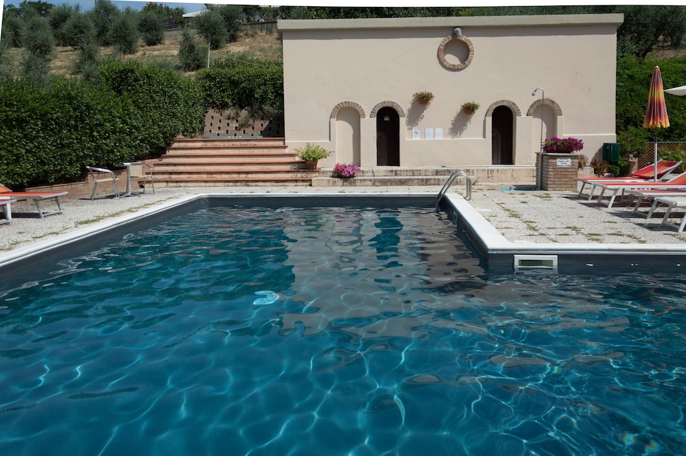 

Brindisi - San Gimignano - Hotel Le Renaie