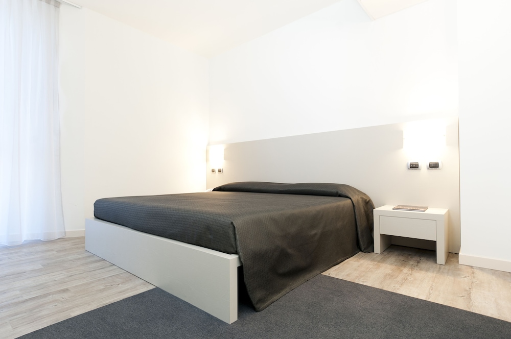 

Napoli - Verona - Hotel Brandoli