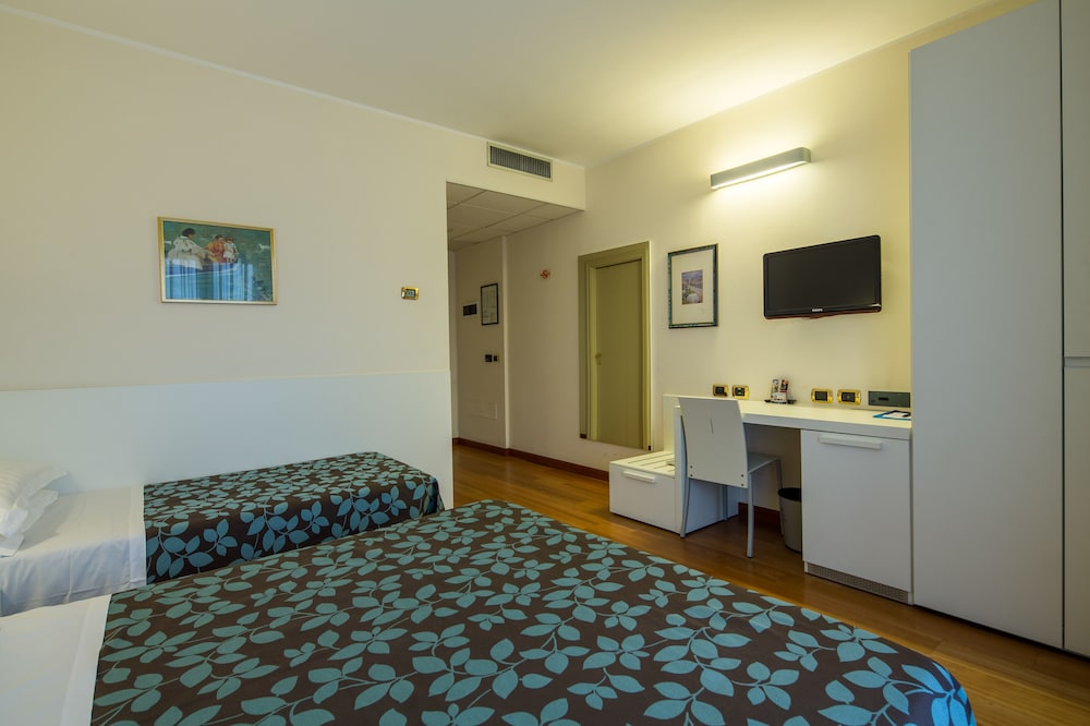 

Bari - Verona - Hotel Brandoli