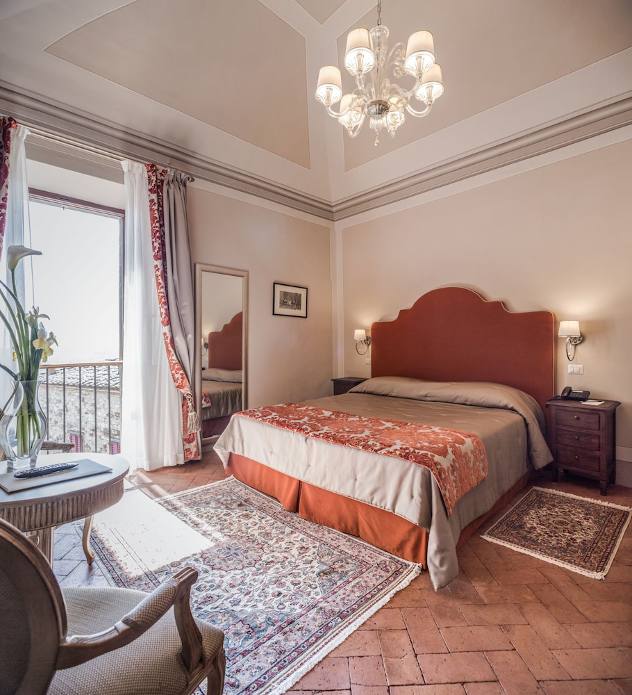 

Milano - Radda in Chianti - Palazzo Leopoldo Dimora Storica & Spa