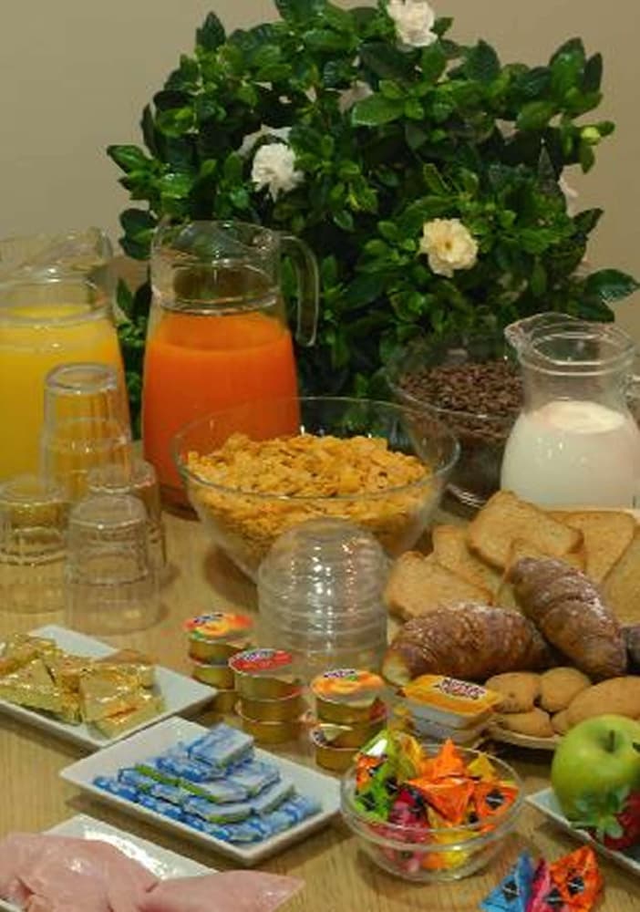 

Brindisi - Pisa - Hotel Touring