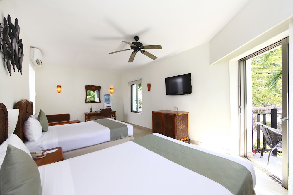 

Torino - Playa del Carmen - Sandos Caracol Eco Resort All Inclusive