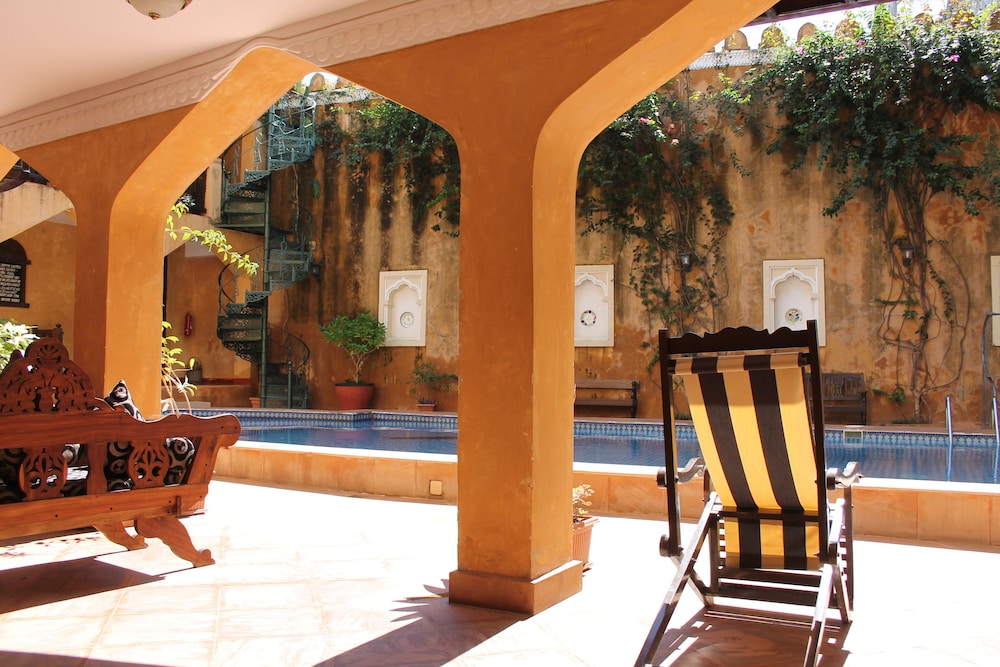 

Bologna - Zanzibar Town - Mizingani Seafront Hotel