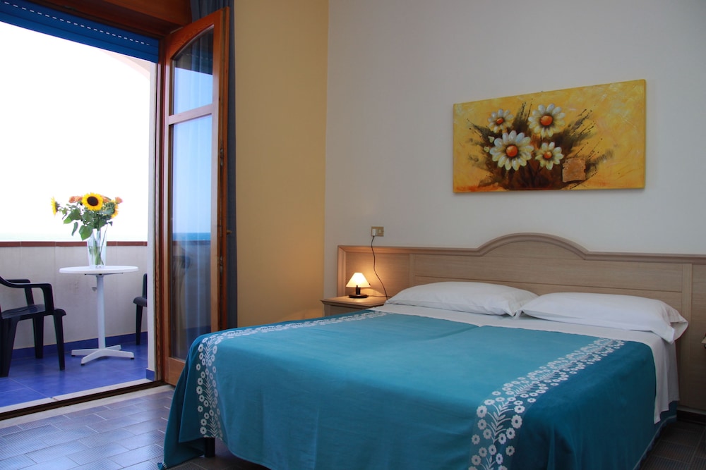 

Venezia - Tindari - Hotel Il Gabbiano Beach