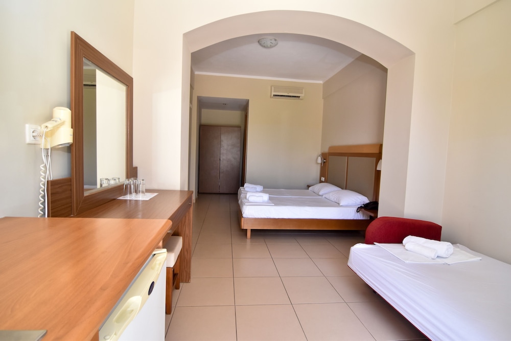 

Verona - Kéfalos - Hermes Hotel