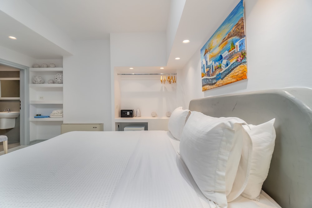 

Milano - Thirasía - Central Fira Suites