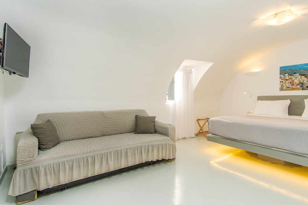 

Venezia - Mesariá - Central Fira Suites