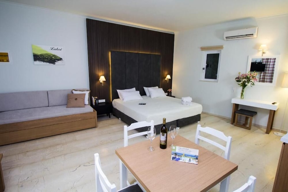 

Verona - Platanias (Crete) - Elia Stalos Apartments
