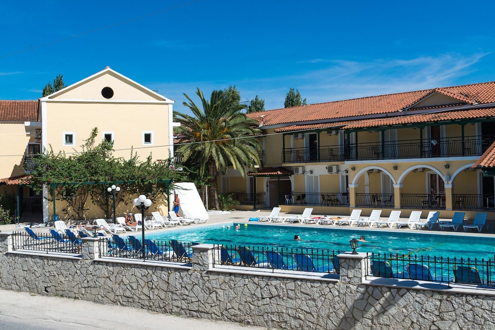 

Roma - Laganas - Perkes Hotel Complex