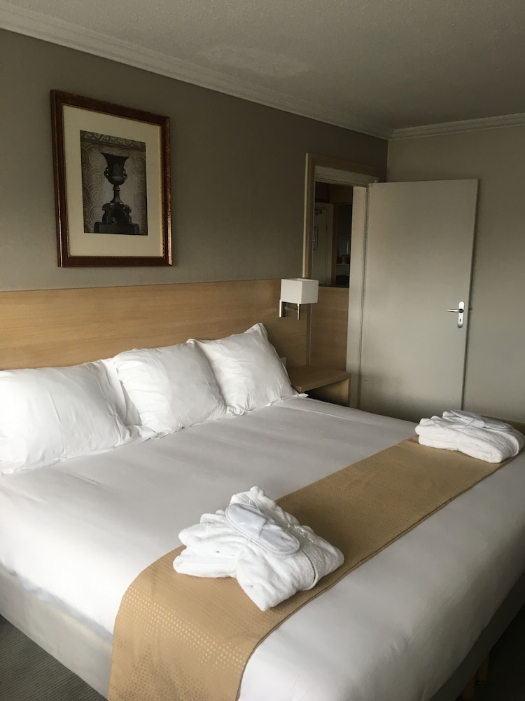 

Catania - Sevran - Hotel Inn Paris CDG Airport