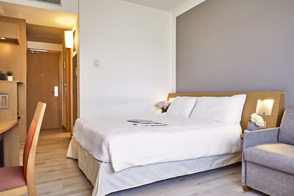 

Lamezia Terme - Bologna - Living Place Hotel
