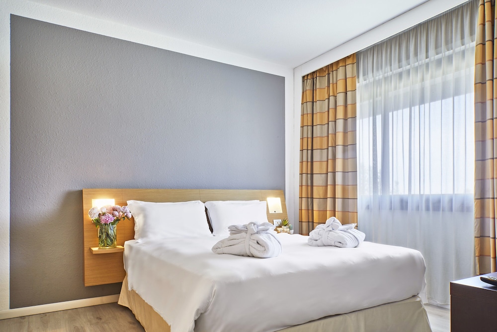 

Milano - Bologna - Living Place Hotel
