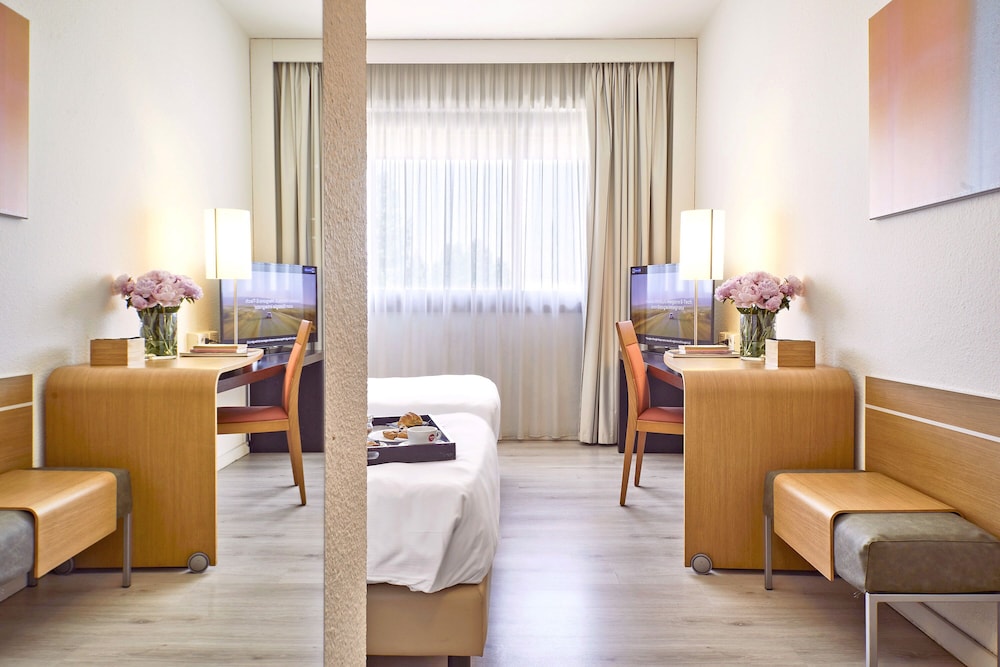 

Lamezia Terme - Bologna - Living Place Hotel