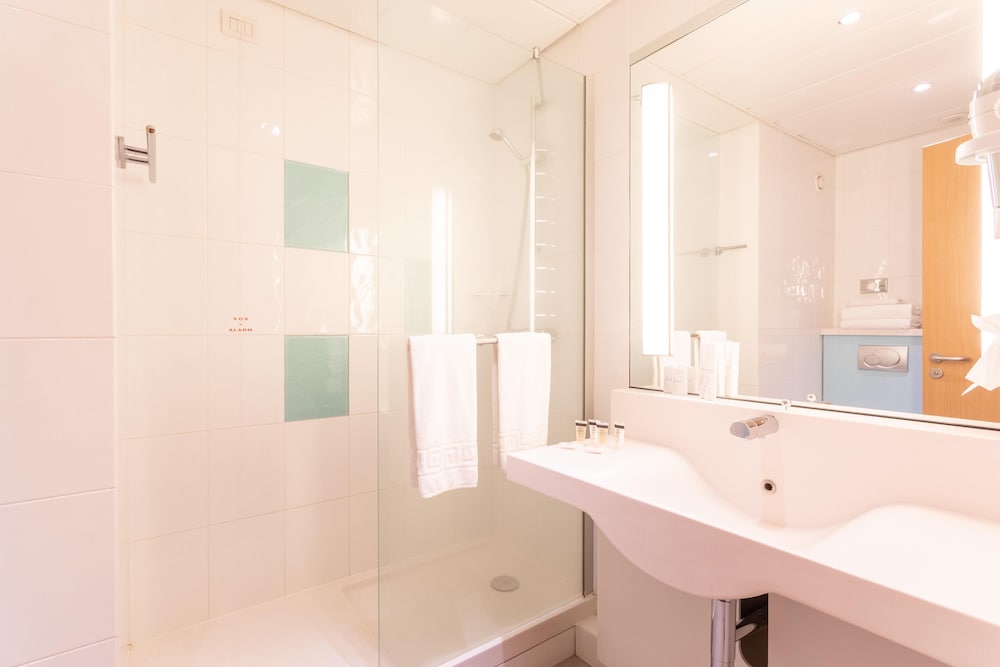 

Palermo - Bologna - Living Place Hotel