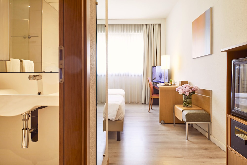 

Catania - Bologna - Living Place Hotel