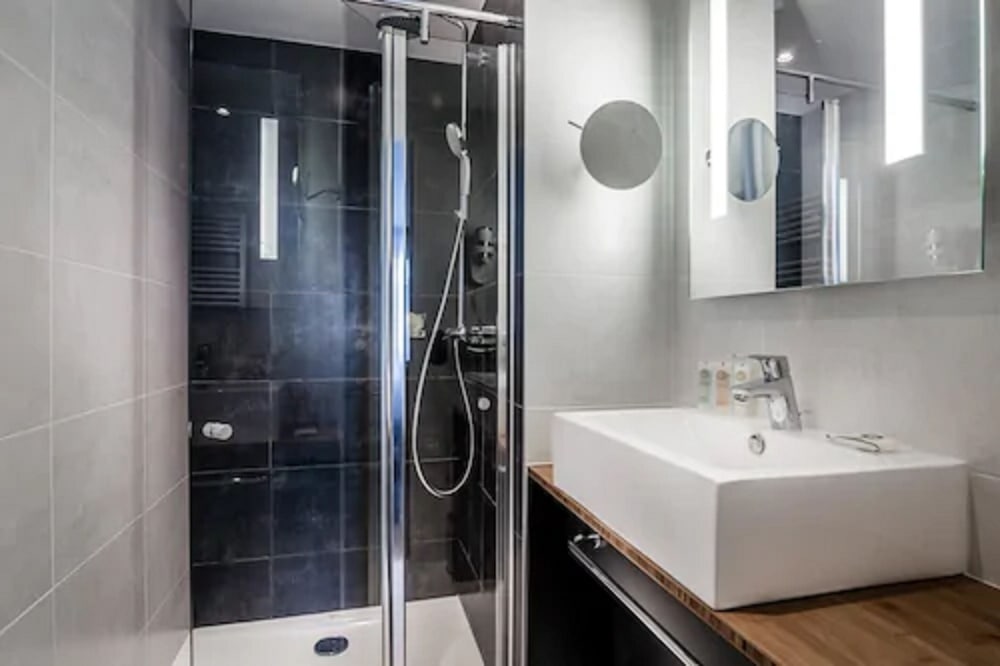 

Napoli - Colombes - Best Western Plus Suitcase Paris La Défense