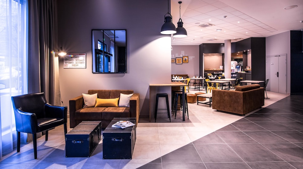 

Ancona - Colombes - Best Western Plus Suitcase Paris La Défense