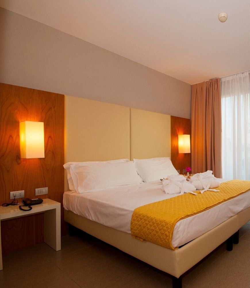 

Roma - Lago di Garda, Laghi Italia - Hotel Eurocongressi