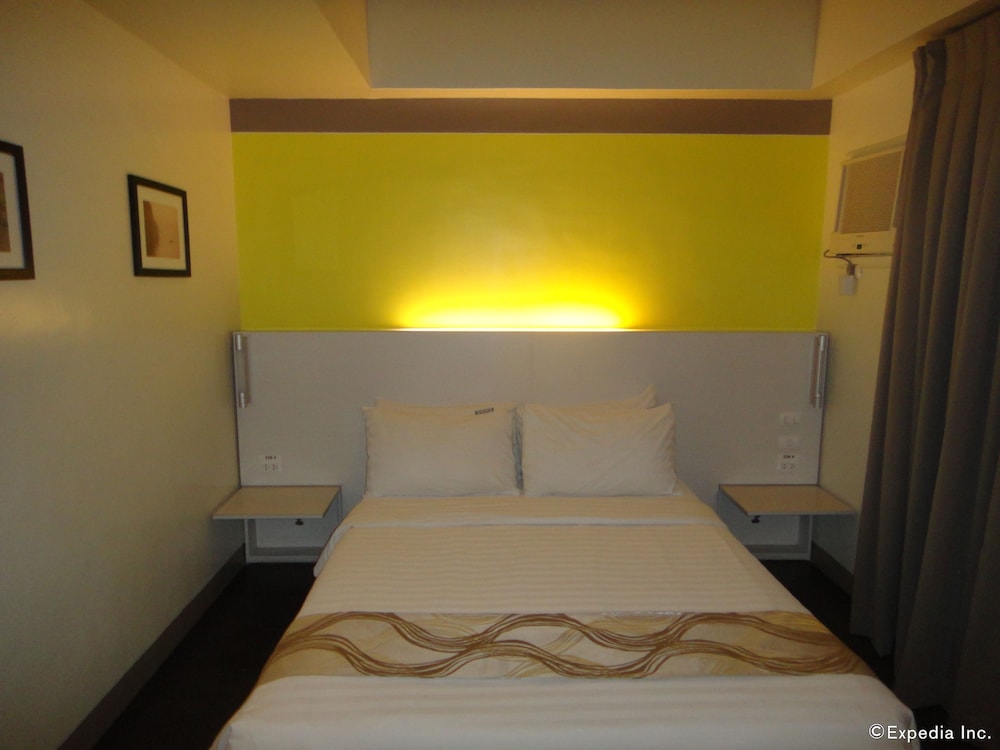 

Roma - Cebu City - Pillows Hotel Cebu
