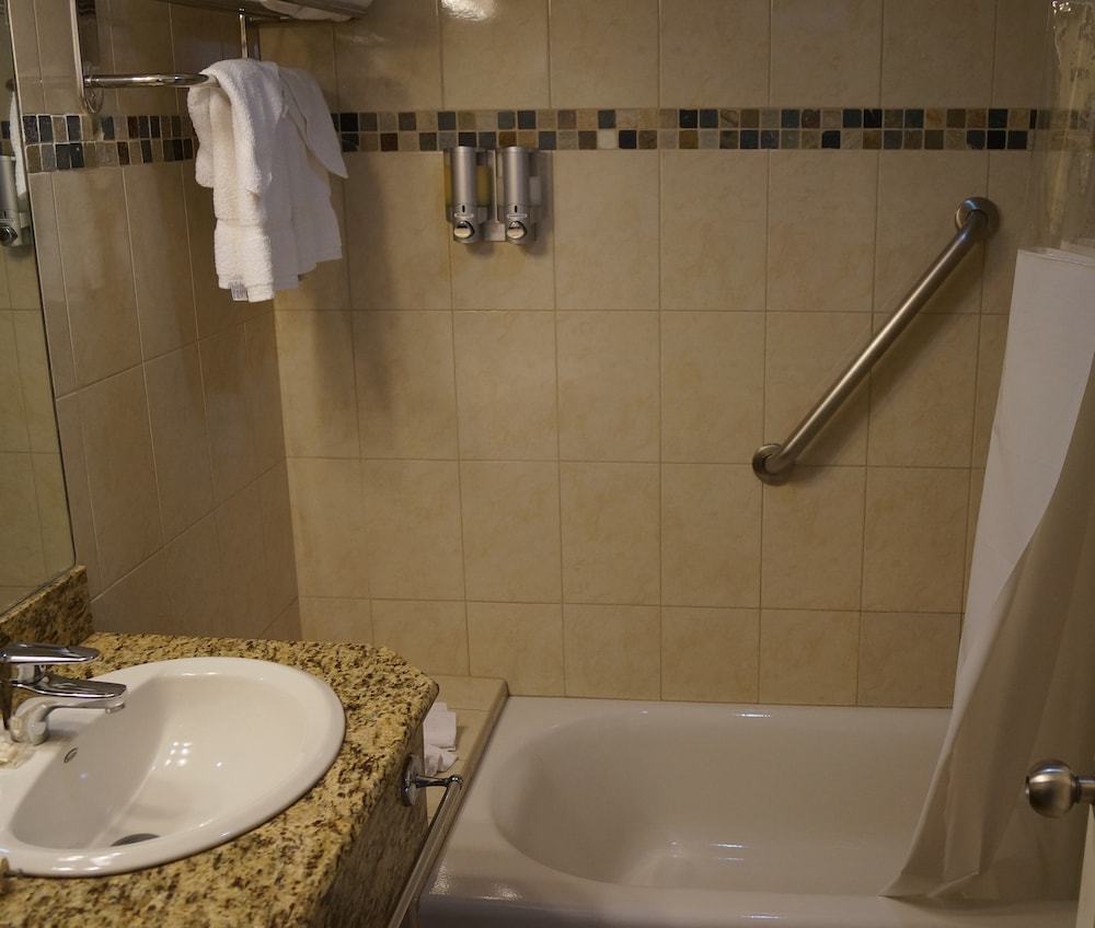 

Roma - Kingston - Hotel Four Seasons