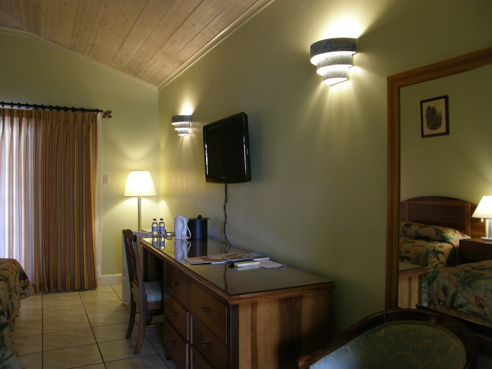 

Napoli - Kingston - Hotel Four Seasons