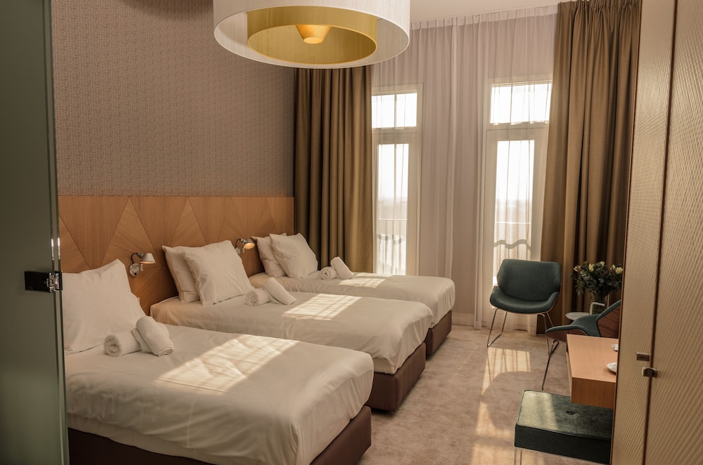 

Firenze - Amsterdam - Amadi Panorama Hotel