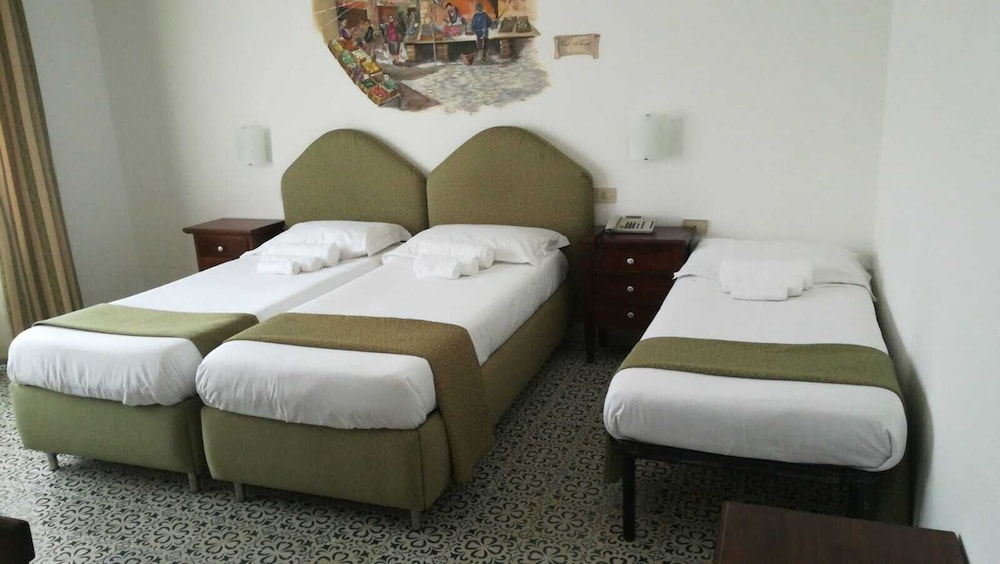 

Napoli - Palermo - Hotel Elite
