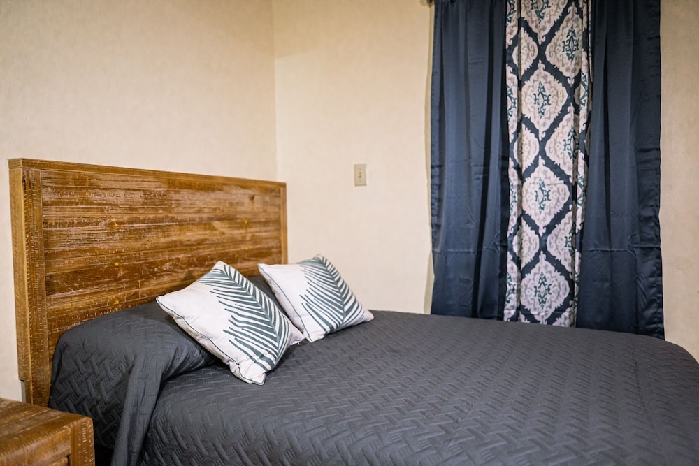 

Milano - St. John's - Connie's Comfort Suites