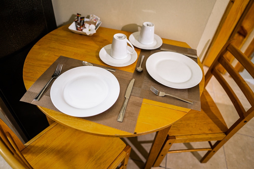 

Venezia - St. John's - Connie's Comfort Suites