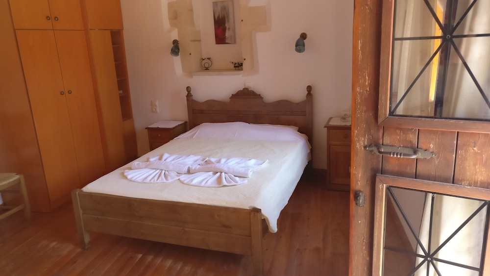 

Roma - Kalyves - Patriko Traditional Residence