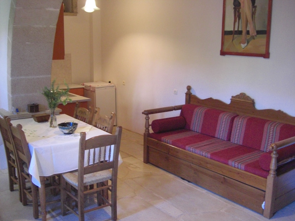 

Trieste - Creta Ovest - Chania, Grecia - Patriko Traditional Residence