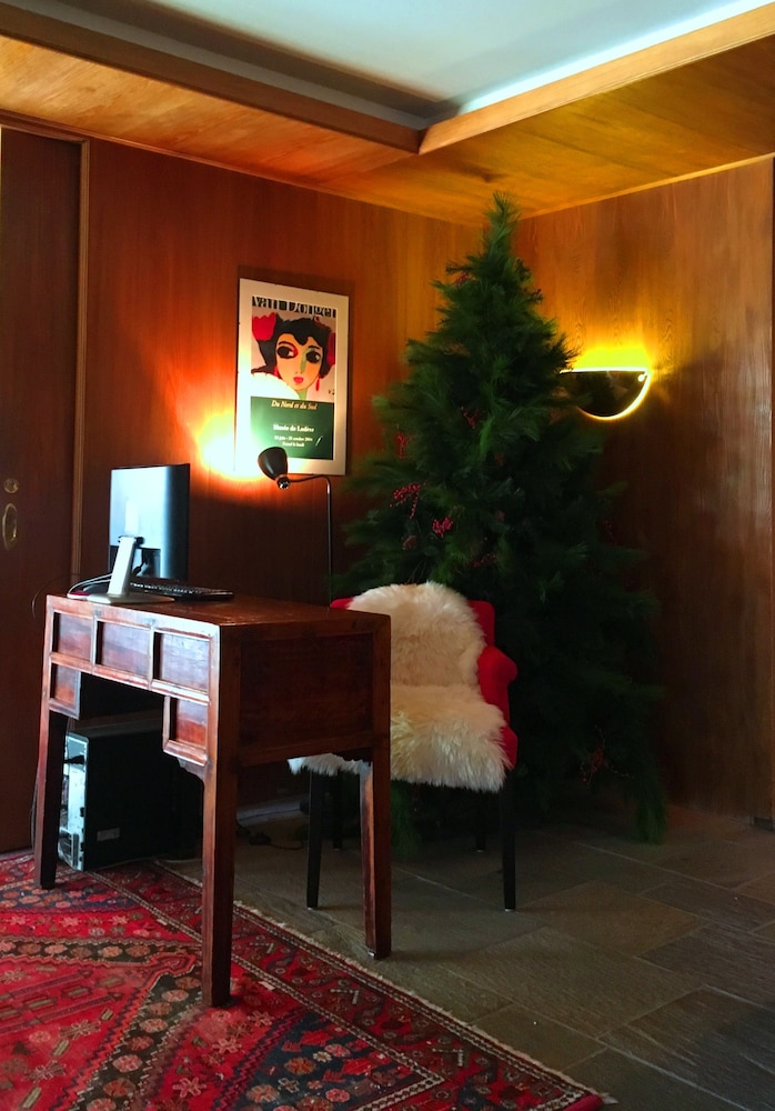 

Roma - Crans-Montana - Hôtel de la Forêt