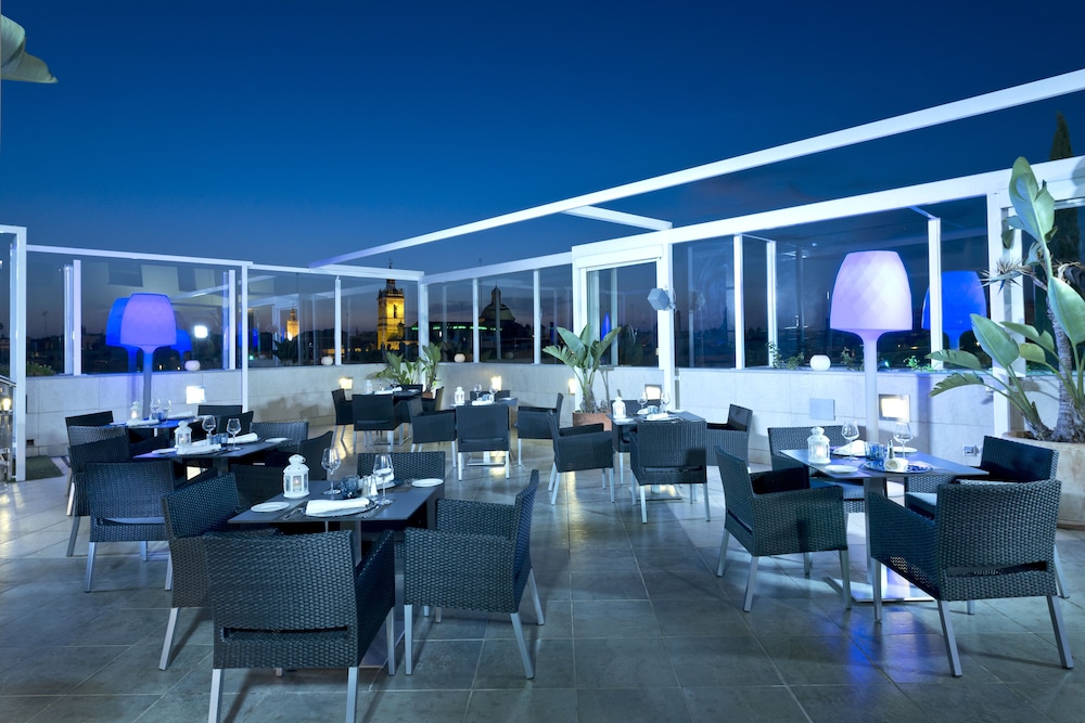 

Napoli - San Juan de Aznalfarache - Hotel Sevilla Center