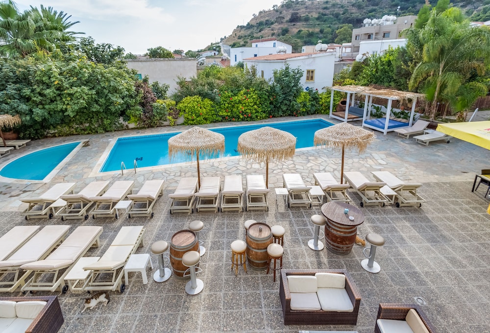 

Roma - Pyla - Antonis G. Hotel Apartments